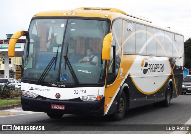 Viação Progresso 32174 na cidade de Resende, Rio de Janeiro, Brasil, por Luiz Petriz. Número da foto: #12754581.