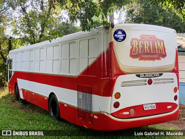 Ônibus Particulares 7936 na cidade de Seara, Santa Catarina, Brasil, por Luís Gabriel H. Macedo. Número da foto: #12753289.