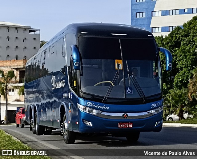 Divinéia Turismo 1900 na cidade de Aparecida, São Paulo, Brasil, por Vicente de Paulo Alves. Número da foto: #12752868.