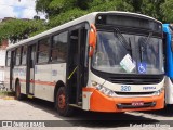 Empresa Pedrosa 320 na cidade de Recife, Pernambuco, Brasil, por Rafael Santos Moreira. Número da foto: #12754904.