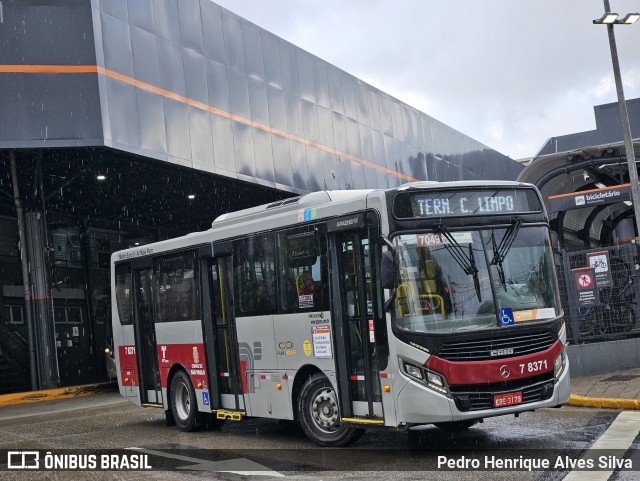 Transwolff Transportes e Turismo 7 8371 na cidade de São Paulo, São Paulo, Brasil, por Pedro Henrique Alves Silva. Número da foto: #12755364.