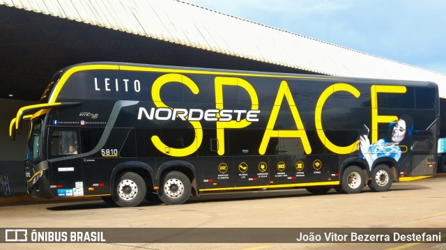 Expresso Nordeste 5810 na cidade de Maringá, Paraná, Brasil, por João Vitor Bezerra Destefani. Número da foto: #12760914.