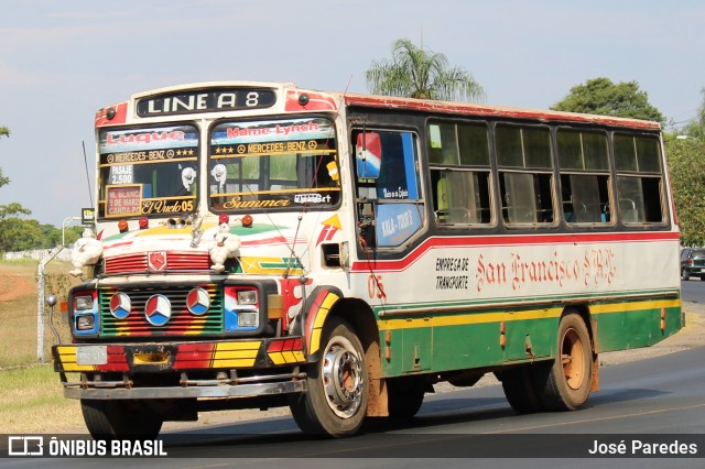 Empresa de Transporte San Francisco - Linea 8 05 na cidade de Luque, Central, Paraguai, por José Paredes. Número da foto: #12760784.
