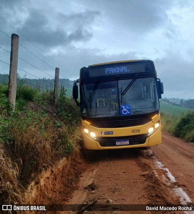 São João Votorantim - Sorotur Turismo 909 na cidade de São Miguel Arcanjo, São Paulo, Brasil, por David Macedo Rocha. Número da foto: #12761703.