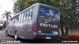 Empresa de Transporte Pgtur 1413 na cidade de Assis Chateaubriand, Paraná, Brasil, por Kathia Majacunde. Número da foto: #:id.