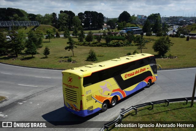 Cruz del Sur 811 na cidade de Puerto Montt, Llanquihue, Los Lagos, Chile, por Sebastián Ignacio Alvarado Herrera. Número da foto: #12765761.