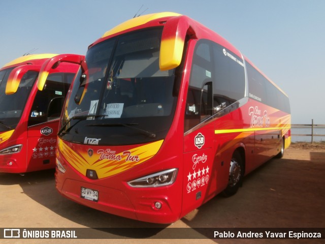 Buses Terma Tur 34 na cidade de Pichilemu, Cardenal Caro, Libertador General Bernardo O'Higgins, Chile, por Pablo Andres Yavar Espinoza. Número da foto: #12768391.