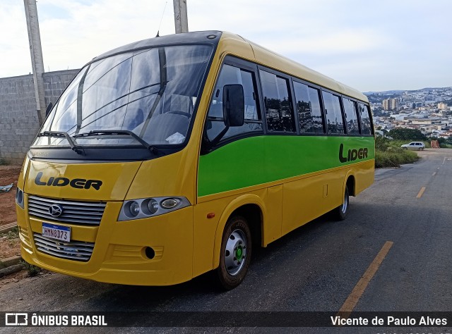 Líder Turismo 25 na cidade de Santo Antônio do Monte, Minas Gerais, Brasil, por Vicente de Paulo Alves. Número da foto: #12766383.