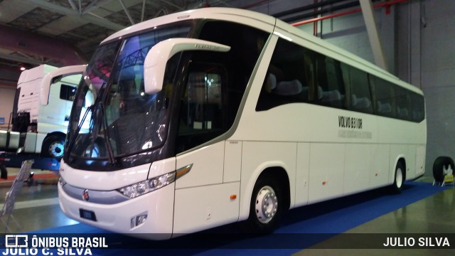 Marcopolo  na cidade de Porto Alegre, Rio Grande do Sul, Brasil, por JULIO SILVA. Número da foto: #12768770.