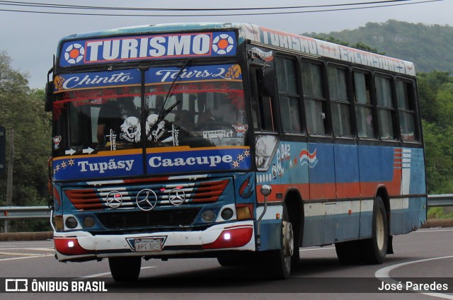 Autobuses sin identificación - Paraguai 042 na cidade de Caacupé, Cordillera, Paraguai, por José Paredes. Número da foto: #12771149.