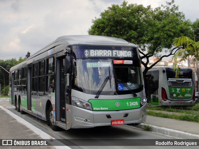 Viação Gato Preto 1 2426 na cidade de São Paulo, São Paulo, Brasil, por Rodolfo Rodrigues. Número da foto: #12769506.