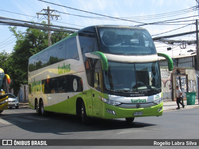 TurBus 2626 na cidade de Estación Central, Santiago, Metropolitana de Santiago, Chile, por Rogelio Labra Silva. Número da foto: #12770060.