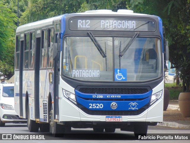 ATT - Atlântico Transportes e Turismo - Vitória da Conquista 2520 na cidade de Vitória da Conquista, Bahia, Brasil, por Fabrício Portella Matos. Número da foto: #12775178.