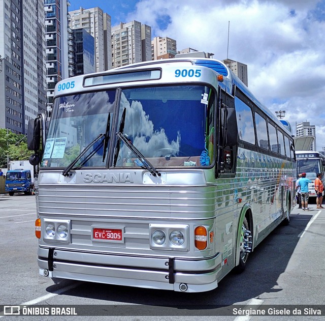 Wilson Tur 9005 na cidade de Barueri, São Paulo, Brasil, por Sérgiane Gisele da Silva. Número da foto: #12701633.