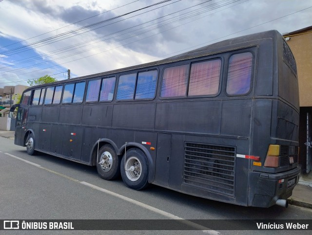 Ônibus Particulares 9216 na cidade de Fazenda Rio Grande, Paraná, Brasil, por Vinícius Weber. Número da foto: #12701600.