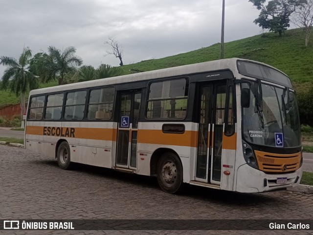 Escolares A63527 na cidade de Bom Jesus do Norte, Espírito Santo, Brasil, por Gian Carlos. Número da foto: #12700170.