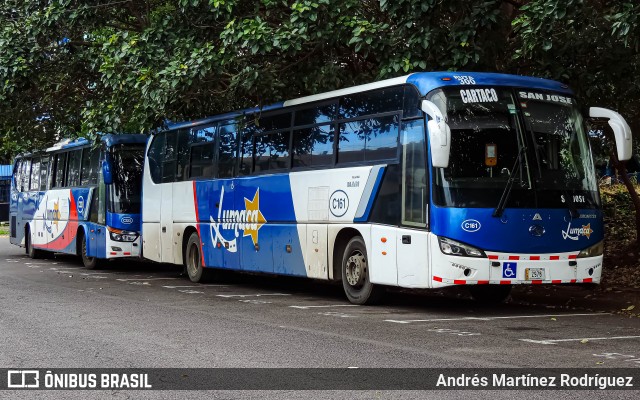 Lumaca C-161 na cidade de Mata Redonda, San José, San José, Costa Rica, por Andrés Martínez Rodríguez. Número da foto: #12699464.