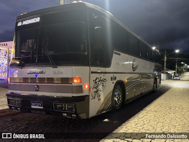 Ônibus Particulares 1379 na cidade de Apiúna, Santa Catarina, Brasil, por Fernando Dalssotto. Número da foto: #12699928.