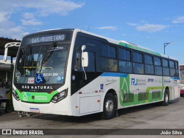 Transportes Santo Antônio RJ 161.300 na cidade de Rio de Janeiro, Rio de Janeiro, Brasil, por João Silva. Número da foto: #12699279.