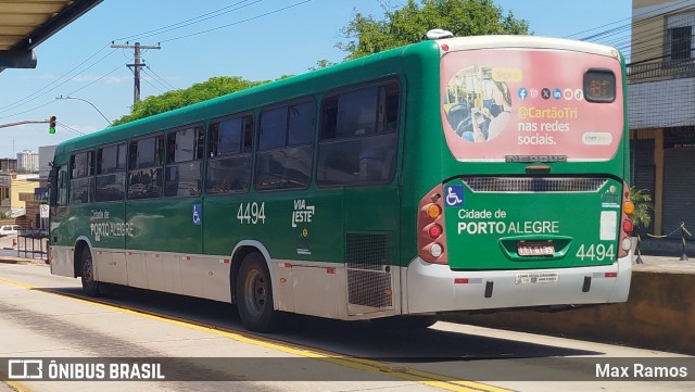 VAP - Viação Alto Petrópolis 4494 na cidade de Porto Alegre, Rio Grande do Sul, Brasil, por Max Ramos. Número da foto: #12699379.