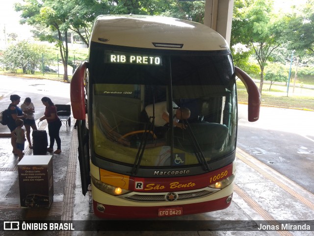 Viação São Bento Ribeirão Preto 10050 na cidade de Franca, São Paulo, Brasil, por Jonas Miranda. Número da foto: #12777414.