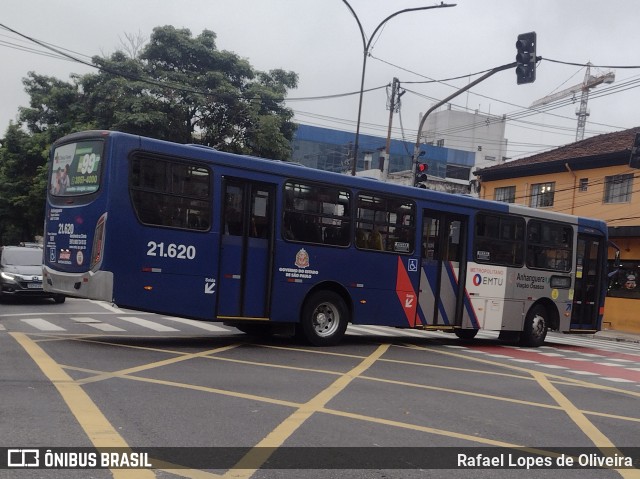 Viação Osasco 21.620 na cidade de São Paulo, São Paulo, Brasil, por Rafael Lopes de Oliveira. Número da foto: #12777167.