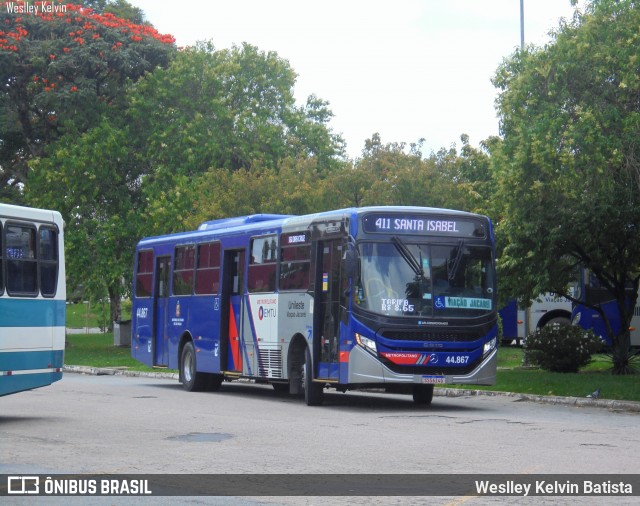 Viação Jacareí 44.867 na cidade de Mogi das Cruzes, São Paulo, Brasil, por Weslley Kelvin Batista. Número da foto: #12779704.