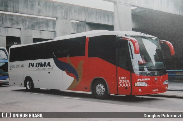 Pluma Conforto e Turismo 5000 na cidade de Curitiba, Paraná, Brasil, por Douglas Paternezi. Número da foto: #12779153.