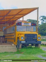 Ônibus Particulares 1600 na cidade de Camanducaia, Minas Gerais, Brasil, por Abner Meireles Wernersbach. Número da foto: #12778992.