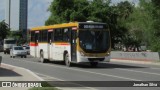 Empresa Metropolitana 266 na cidade de Recife, Pernambuco, Brasil, por Jonathan Silva. Número da foto: #12779207.