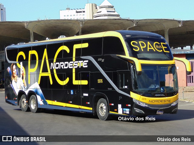 Expresso Nordeste 5976 na cidade de Porto Alegre, Rio Grande do Sul, Brasil, por Otávio dos Reis . Número da foto: #12703558.