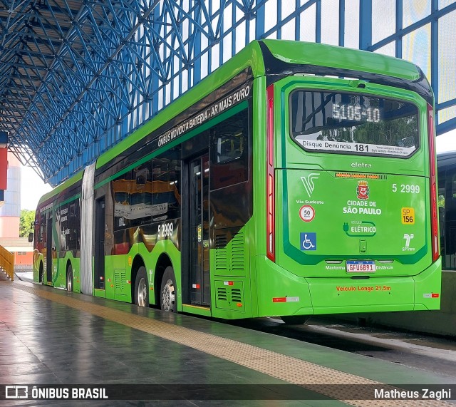 Via Sudeste Transportes S.A. 5 2999 na cidade de São Paulo, São Paulo, Brasil, por Matheus Zaghi. Número da foto: #12704122.