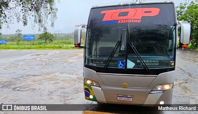Top Turismo Transporte Executivo 1500 na cidade de Olhos-d`Água, Minas Gerais, Brasil, por Matheus Richard. Número da foto: #12703417.