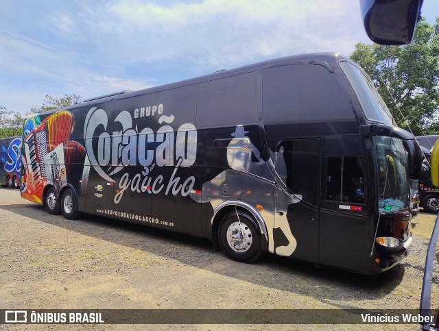 Grupo Coração Gaúcho 2200 na cidade de Erechim, Rio Grande do Sul, Brasil, por Vinícius Weber. Número da foto: #12705572.