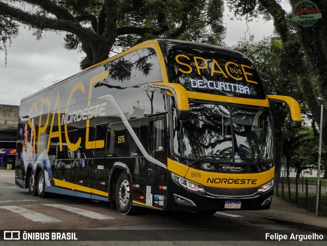 Expresso Nordeste 5976 na cidade de Curitiba, Paraná, Brasil, por Felipe Arguelho. Número da foto: #12705390.