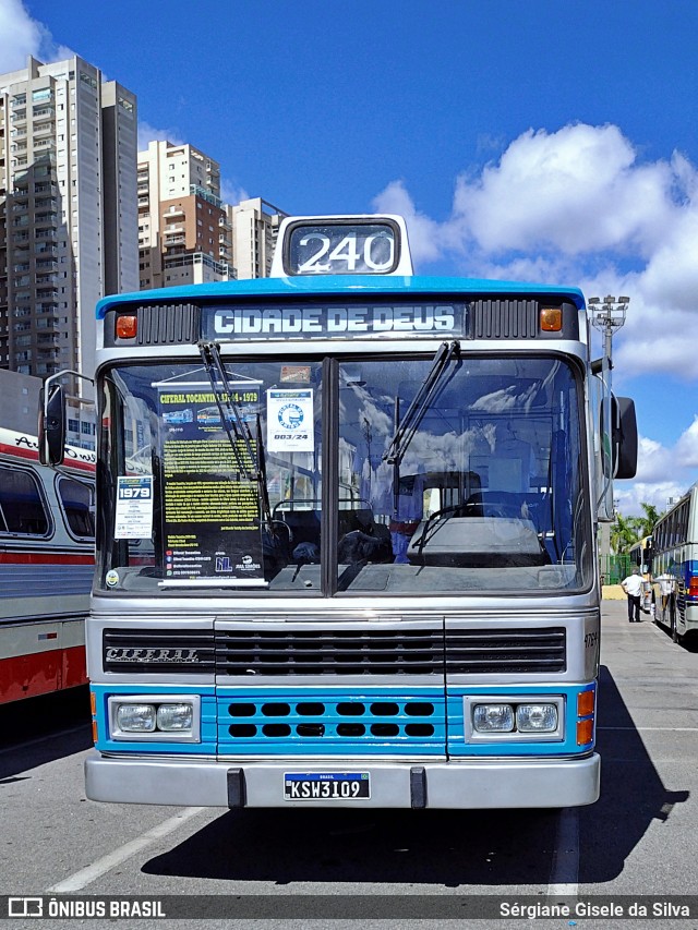 Ônibus Particulares 47644 na cidade de Barueri, São Paulo, Brasil, por Sérgiane Gisele da Silva. Número da foto: #12706278.