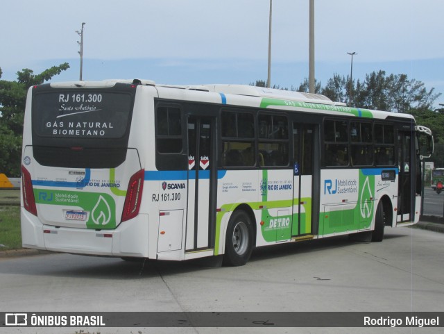 Transportes Santo Antônio RJ 161.300 na cidade de Rio de Janeiro, Rio de Janeiro, Brasil, por Rodrigo Miguel. Número da foto: #12705368.