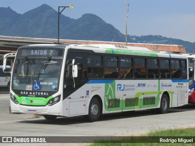 Transportes Santo Antônio RJ 161.300 na cidade de Rio de Janeiro, Rio de Janeiro, Brasil, por Rodrigo Miguel. Número da foto: #12705365.