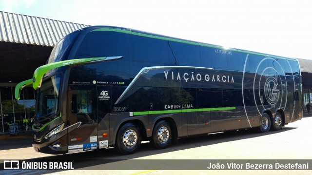 Viação Garcia 88069 na cidade de Maringá, Paraná, Brasil, por João Vitor Bezerra Destefani. Número da foto: #12703034.