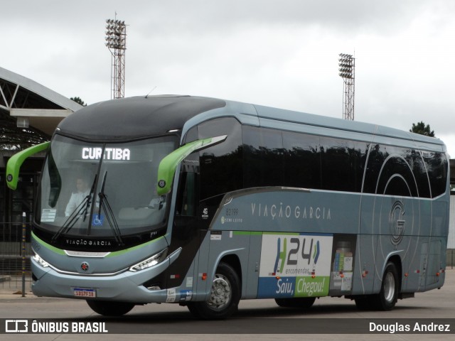 Viação Garcia 82199 na cidade de Curitiba, Paraná, Brasil, por Douglas Andrez. Número da foto: #12704050.
