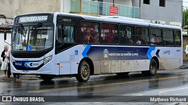 Solaris Transportes 24104 na cidade de Montes Claros, Minas Gerais, Brasil, por Matheus Richard. Número da foto: #12702948.