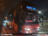 Pullman Bus 250 na cidade de Estación Central, Santiago, Metropolitana de Santiago, Chile, por Benjamín Tomás Lazo Acuña. Número da foto: #12706250.