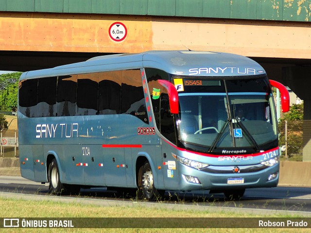 Sany Tour 2124 na cidade de São José dos Campos, São Paulo, Brasil, por Robson Prado. Número da foto: #12709327.