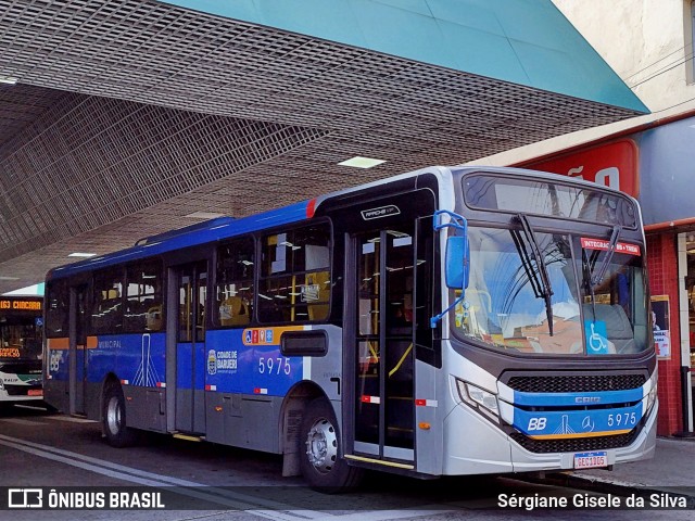 BB Transportes e Turismo 5975 na cidade de Barueri, São Paulo, Brasil, por Sérgiane Gisele da Silva. Número da foto: #12706545.