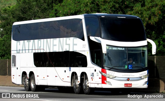 Auto Viação Catarinense 3727 na cidade de Aparecida, São Paulo, Brasil, por Rodrigo  Aparecido. Número da foto: #12707674.