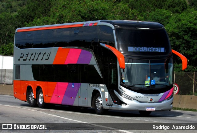 Transportadora Turística Petitto 7000 na cidade de Aparecida, São Paulo, Brasil, por Rodrigo  Aparecido. Número da foto: #12707667.