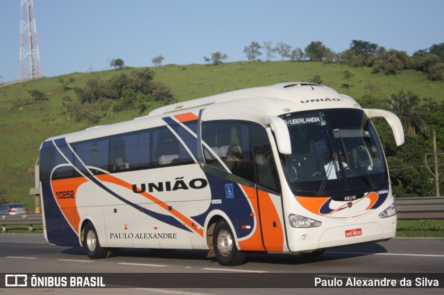 Expresso União 10252 na cidade de Queimados, Rio de Janeiro, Brasil, por Paulo Alexandre da Silva. Número da foto: #12708646.