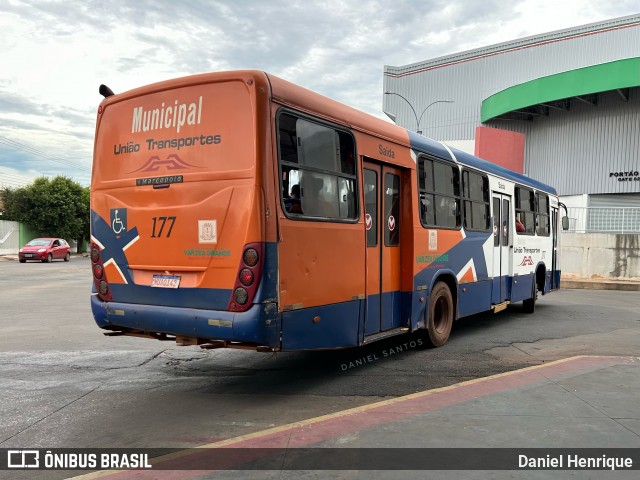 União Transportes 177 na cidade de Várzea Grande, Mato Grosso, Brasil, por Daniel Henrique. Número da foto: #12707122.