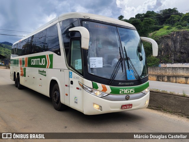Empresa Gontijo de Transportes 21615 na cidade de Santa Rita do Sapucaí, Minas Gerais, Brasil, por Márcio Douglas Castellar. Número da foto: #12711315.