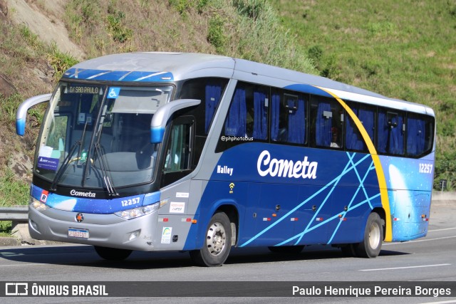 Viação Cometa 12257 na cidade de Piraí, Rio de Janeiro, Brasil, por Paulo Henrique Pereira Borges. Número da foto: #12709920.